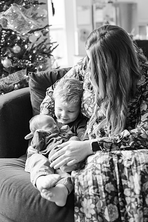 2025MartinFamNewborn017